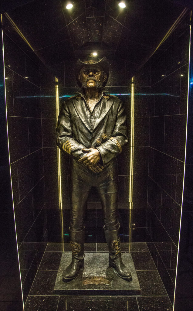 Lemmy-statue
